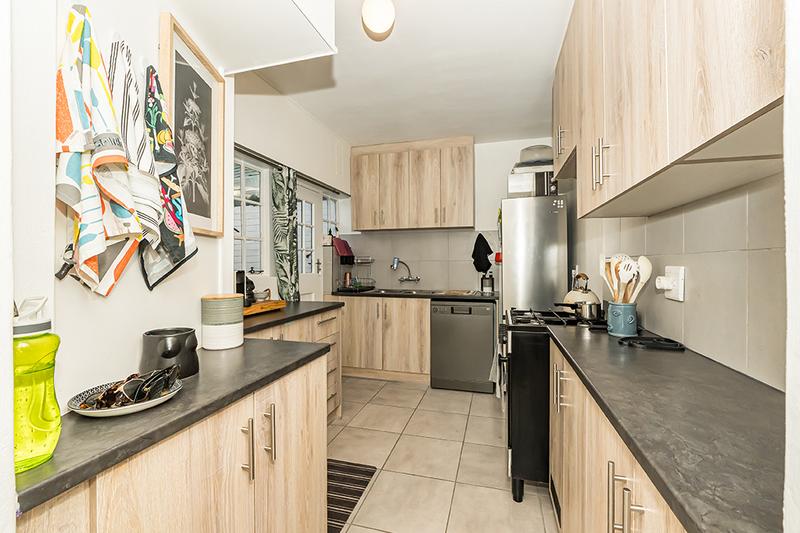 3 Bedroom Property for Sale in Kenilworth Western Cape